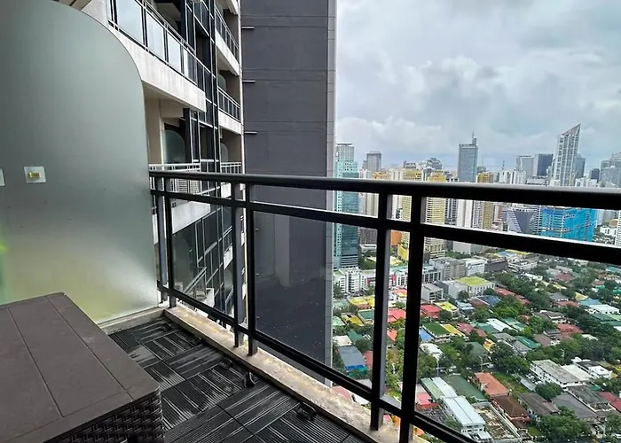 Appartement In Makati - Fast Wifi, Big Balcony, Pool And Gym Access Manille