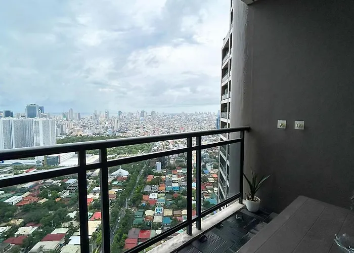 Appartement In Makati - Fast Wifi, Big Balcony, Pool And Gym Access Manille